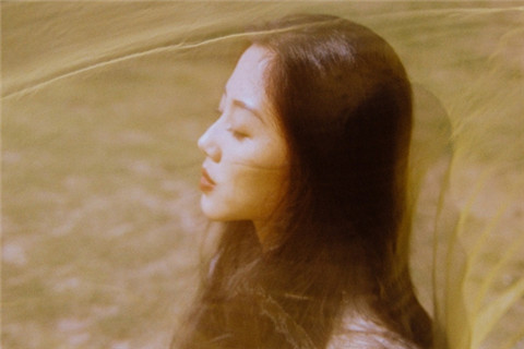 如何哄女孩子开心?20句哄女孩子的情话送给你第3张